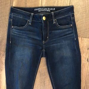 dark blue wash american eagle denim jeans